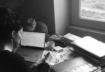 Héroïnes ordinaires : Mona, professeure confinée.
