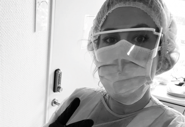 Héroïne ordinaire : Laura, kiné pas confinée